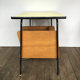 bureau vintage en bois métal et formica jaune
