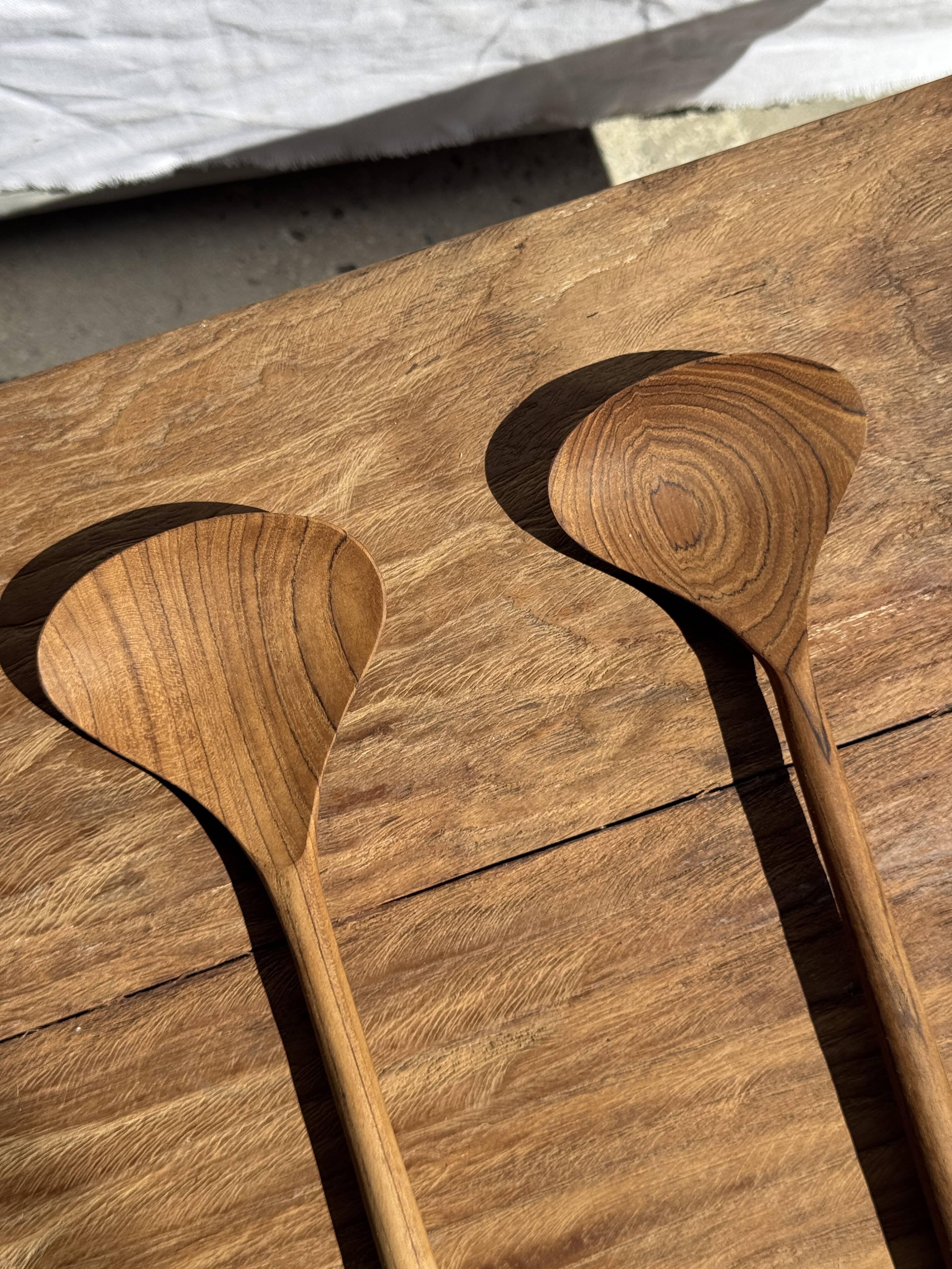 Salad server or large flat oval teak spoon L28 D8.5