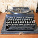 Typewriter remington portable model 5t