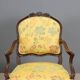 Fauteuils anciens style baroque en noyer sculpté XIX-XX siècle