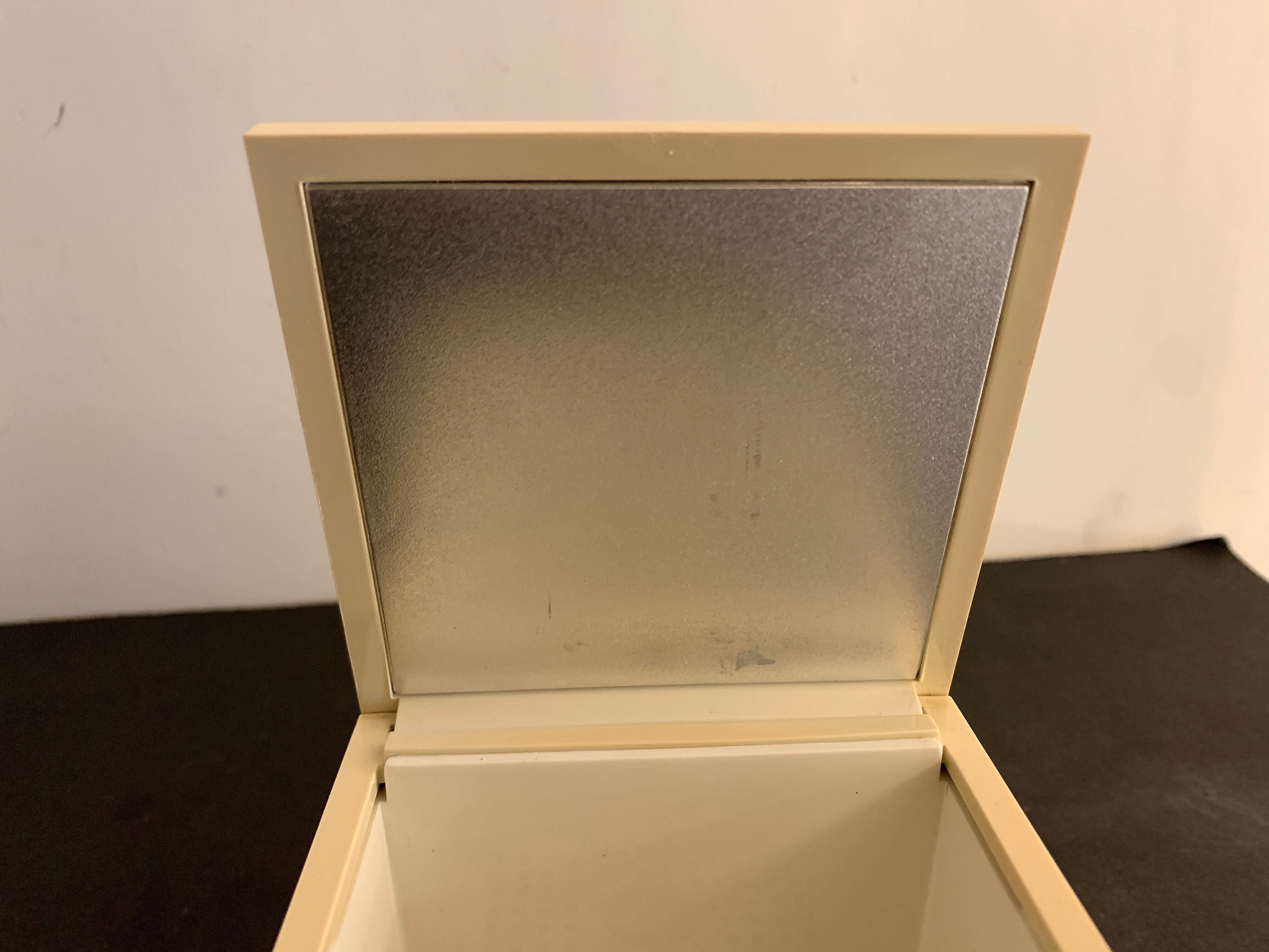 Italian cube lamp Cuboluce, first edition of 1972