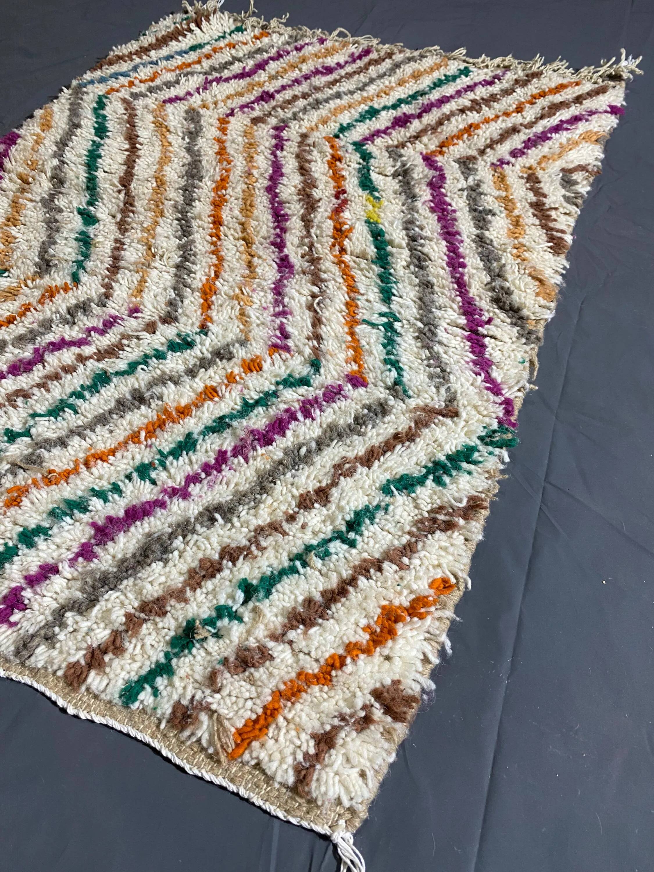 Natural wool rug 2.5 x 1.5 m