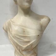 Sculpted marble group of a young woman's bust, 20th century.