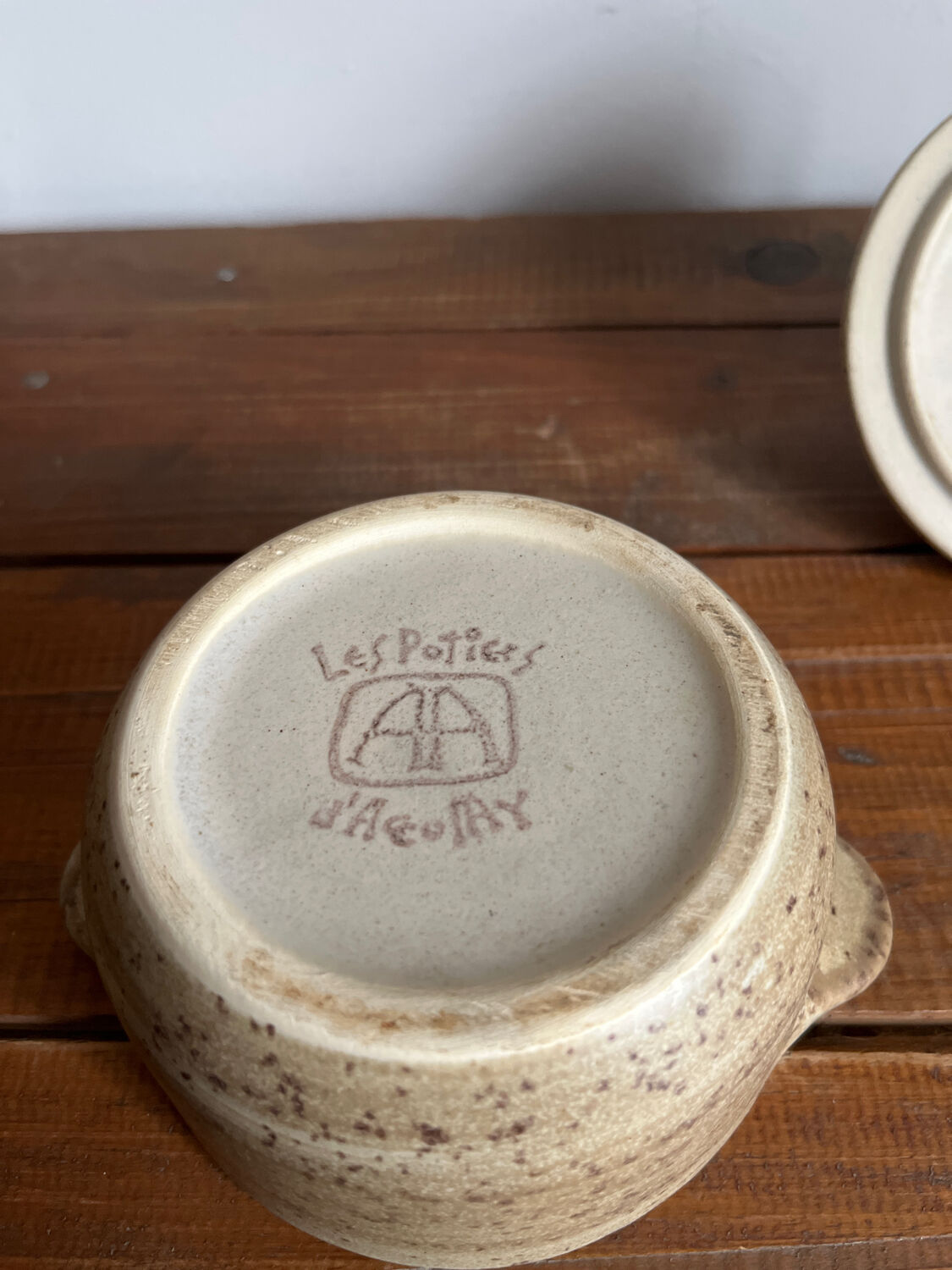 Stoneware sugar bowl