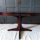 Baumann extended round table