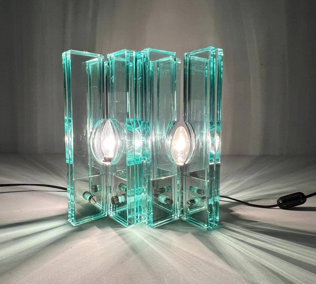 Giorgio Reggiori. Pair of table lamps/glass objects by Giorgio Reggiori for Gallotti & Radice, 1960s, Italy.