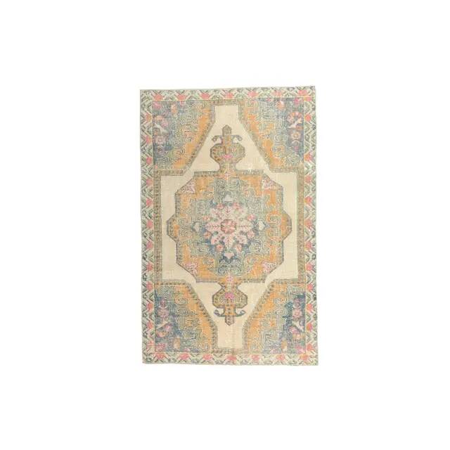 1970s vintage Turkish hand-knotted area rug 135x212