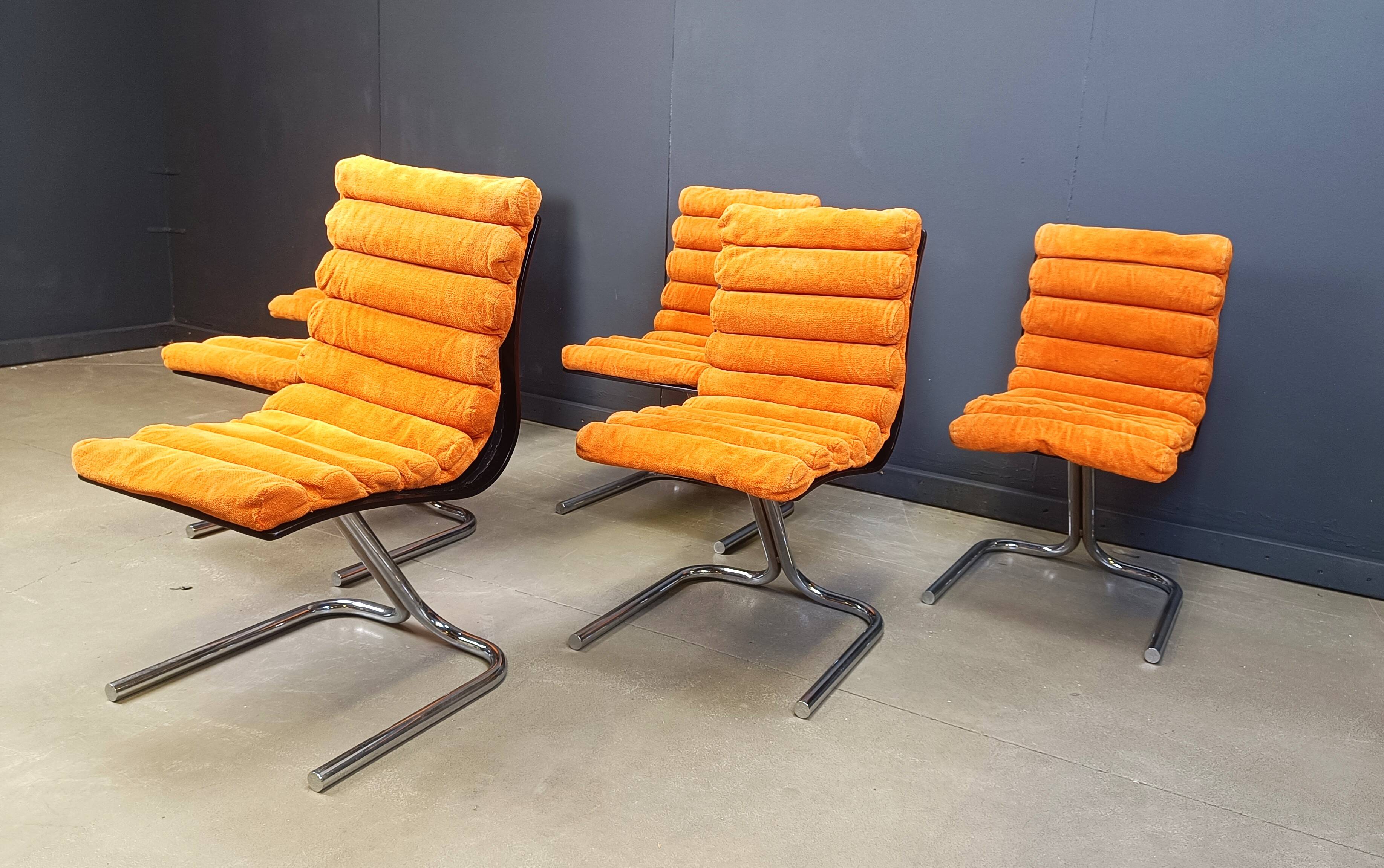 Set of 6 Space Age Dining Chairs, 1970s