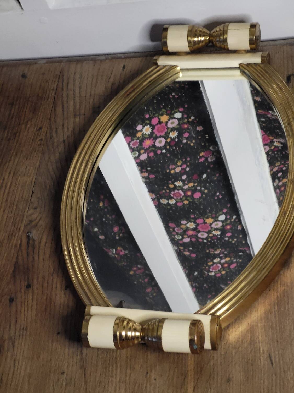 Ancien Plateau Miroir Avec Poignée En Bois – Vintage Déco Collection