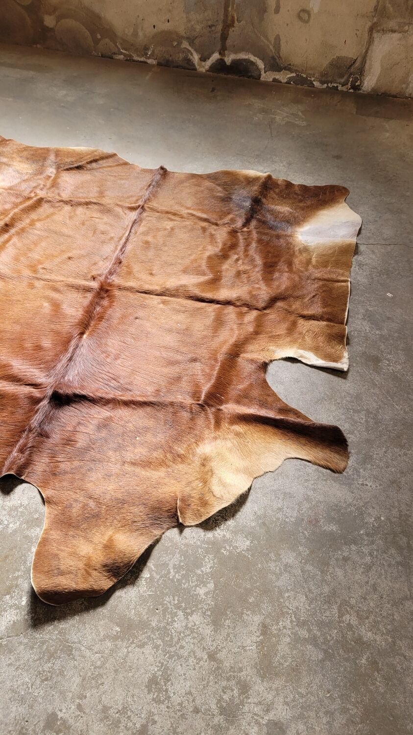 Vintage cowhide carpet 1970 2m20x1m90