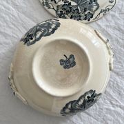 Small old vegetable soup tureen in iron earth "Les Violettes" Salins