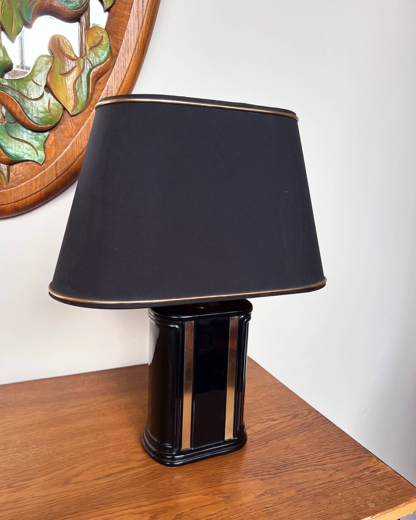 Vintage black & gold ceramic table lamp