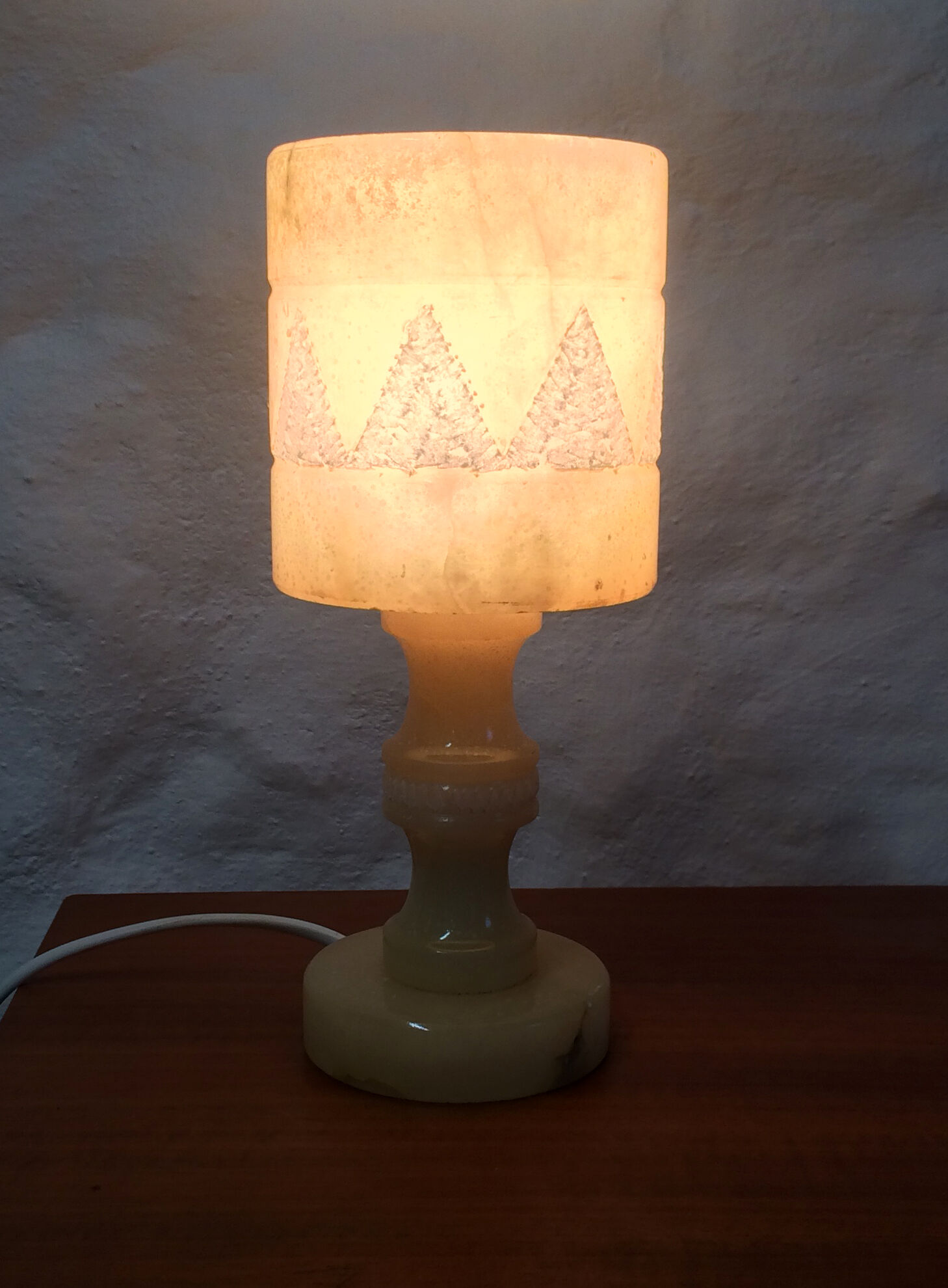 Alabaster lamp
