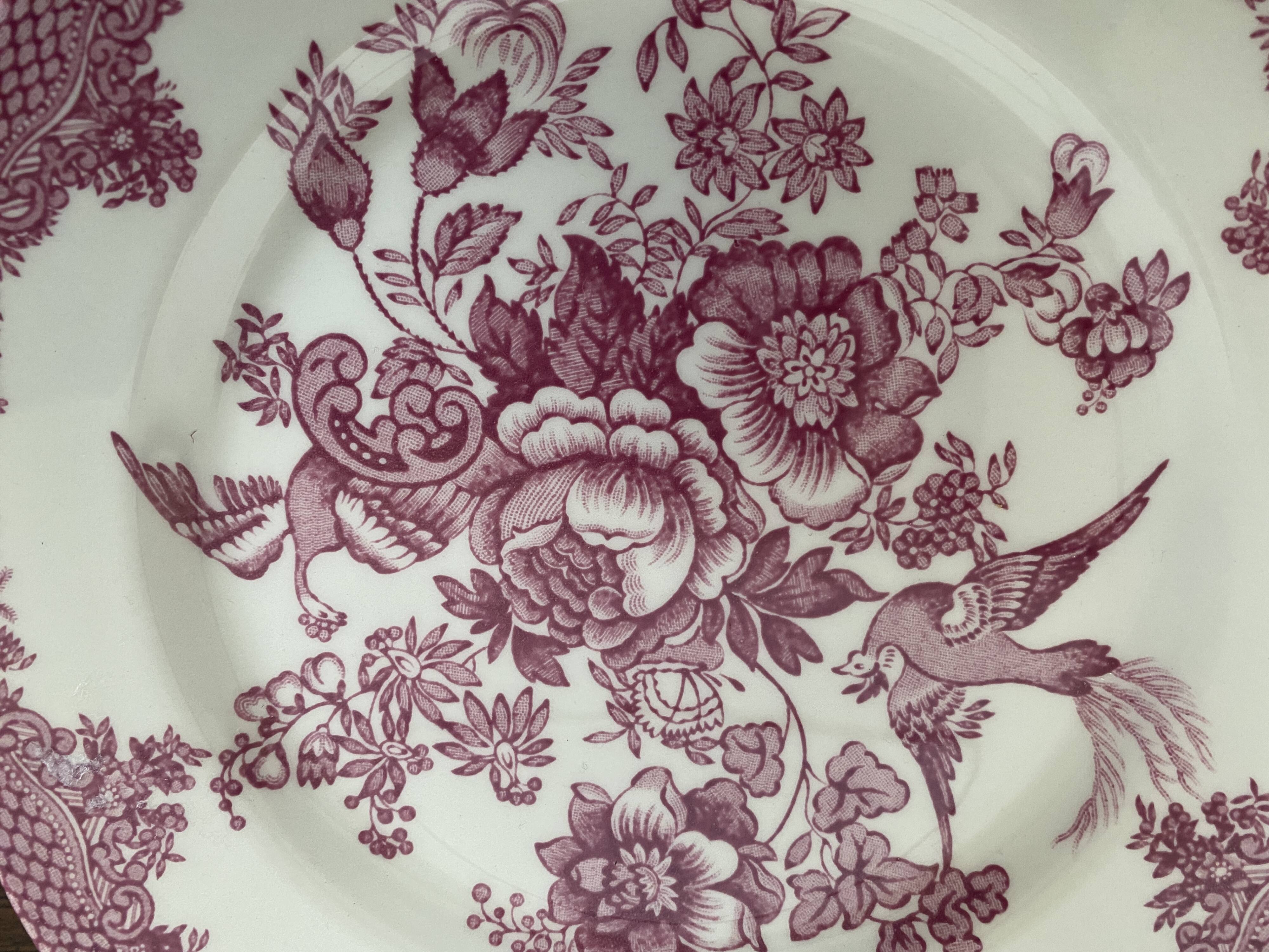 Set of 4 floral pattern dessert plates