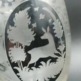 Early 20th century Bohemian vase in engraved crystal with castle and deer motifs