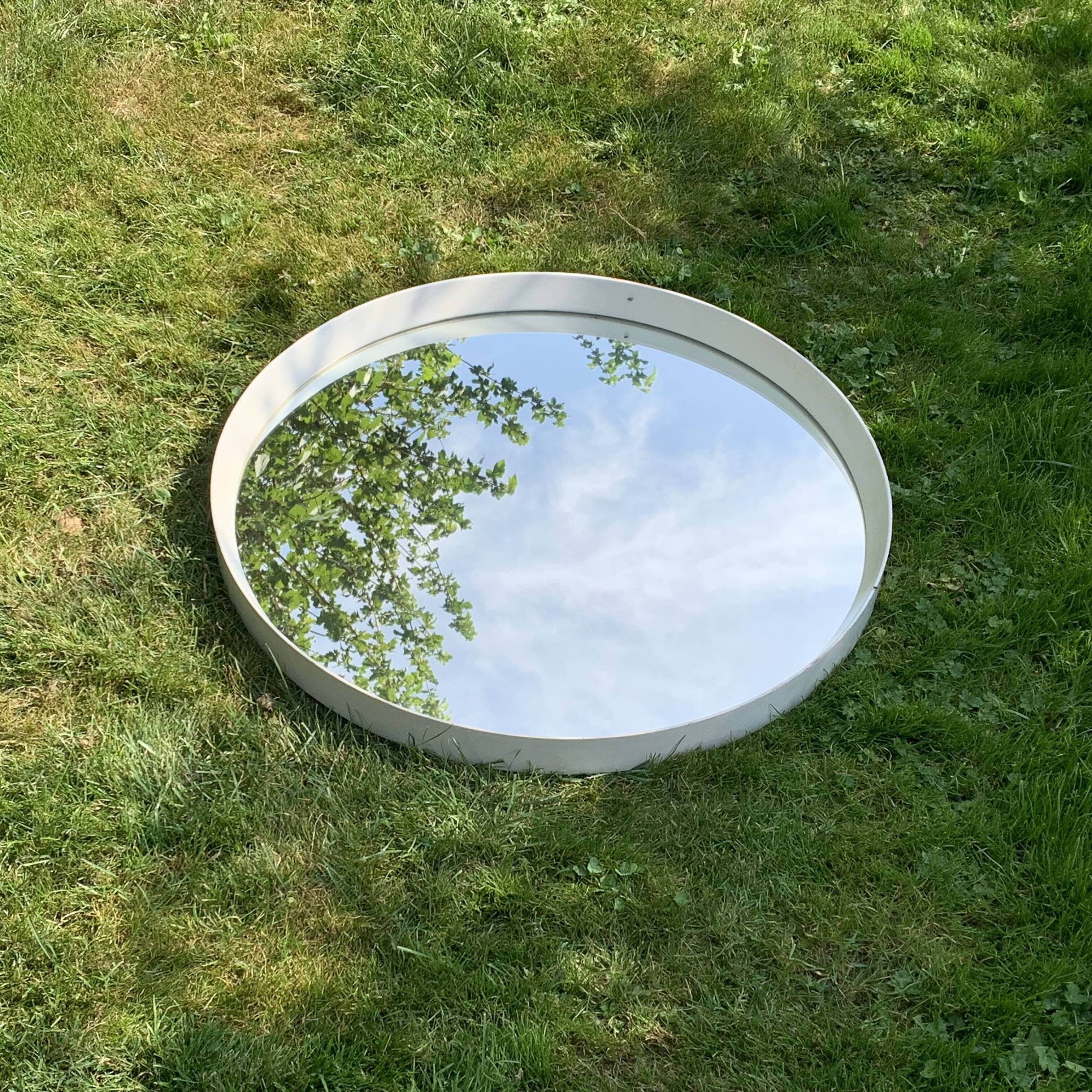 Vintage round mirror in white painted wood in one piece - 68 cm