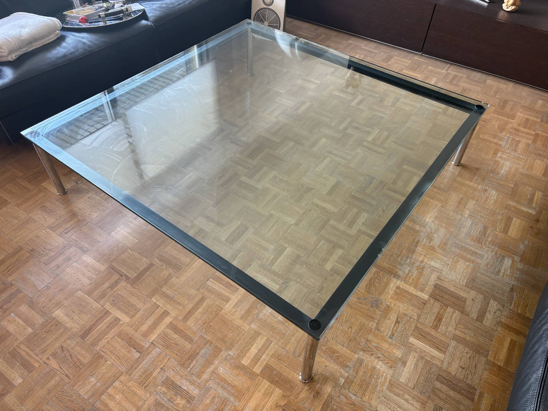 Table basse LC10 140x104 Le corbusier