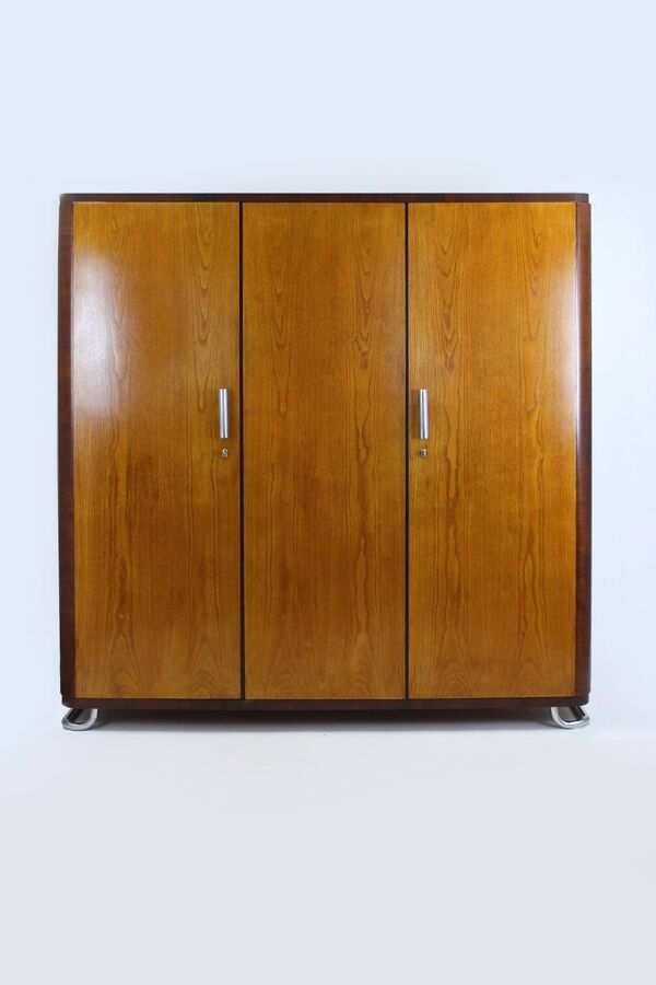 Armoire vintage en acier tubulaire chromé Bauhaus par Hynek Gottwald, années 1930
