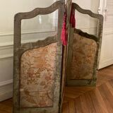 Paravent de style Louis XV recouvert d’un velours vert passé, circa 1900