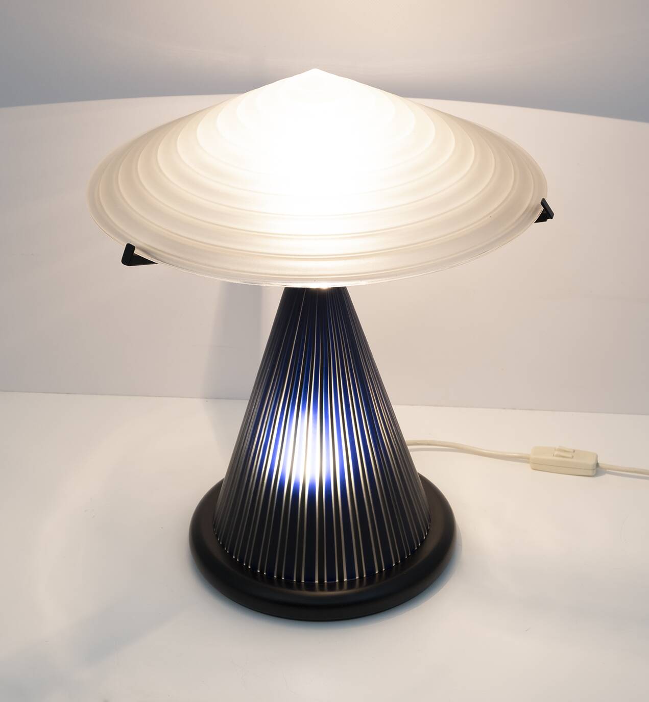Pair of Post Modern Italian Murano Glass Mushroom Table Lamps, 1980s