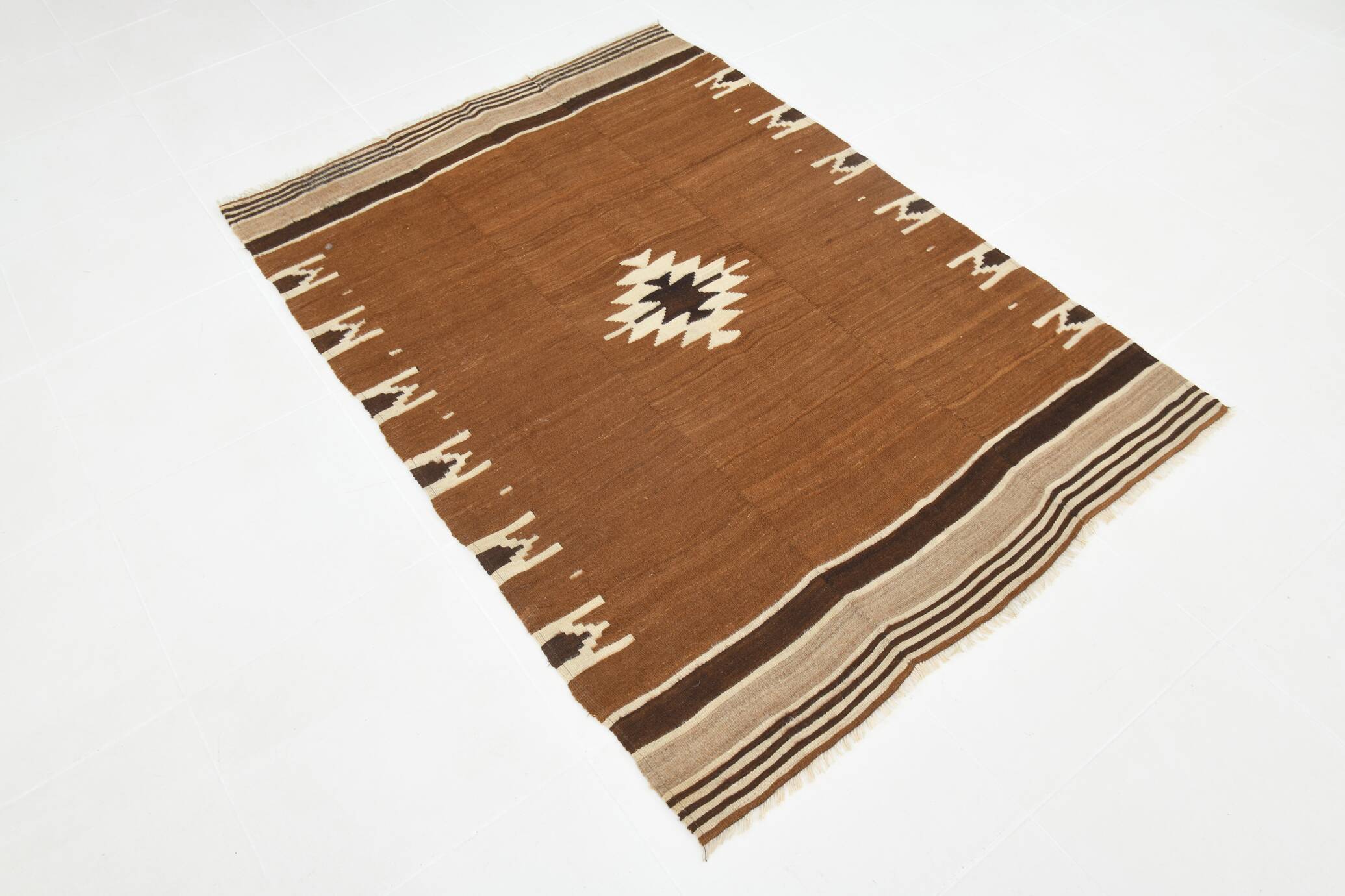 4x5 Camel Brown & Beige Vintage Kilim Rug, 118x161Cm