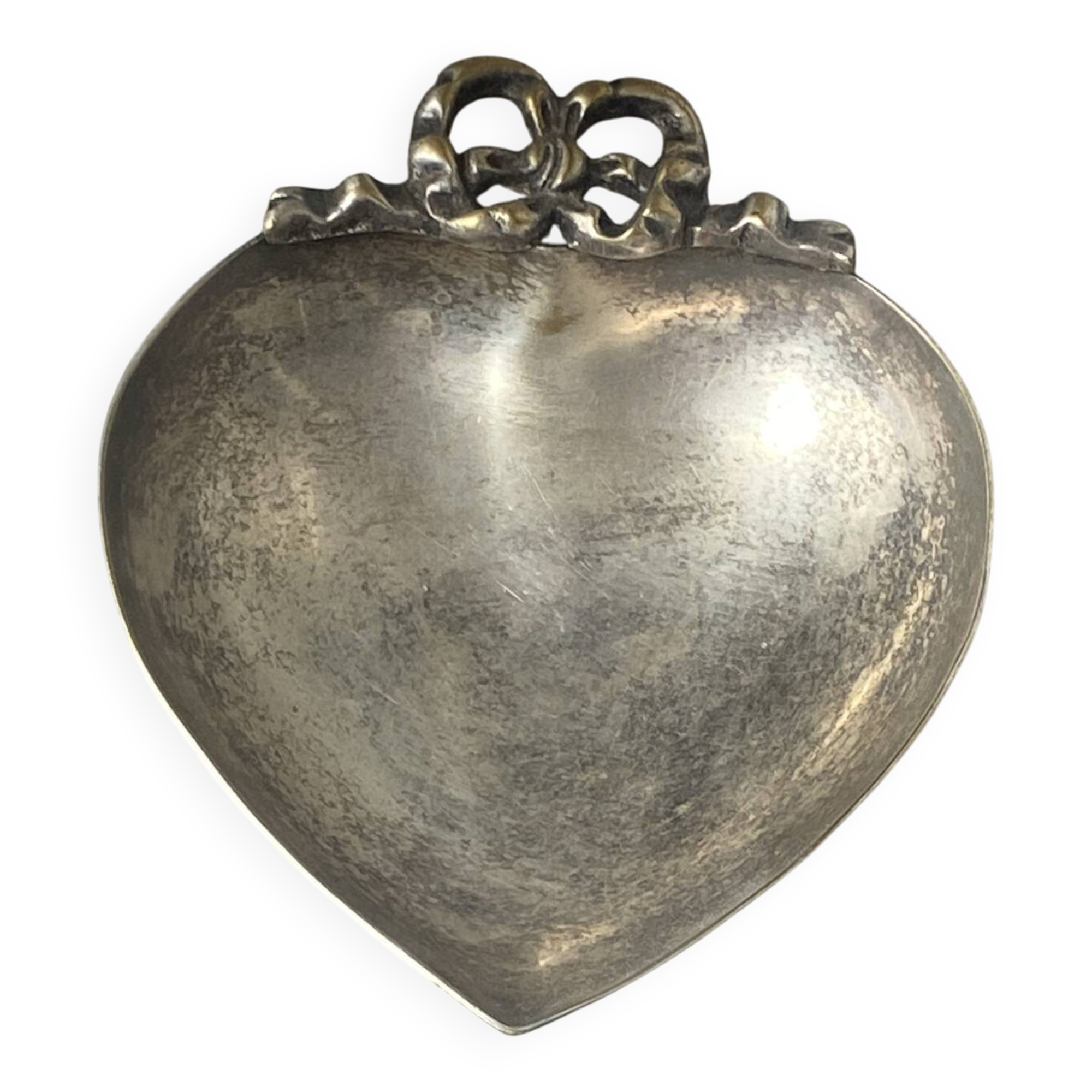 Heart and bow metal silver-plated catchall tray