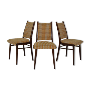 ensemble de trois chaises
