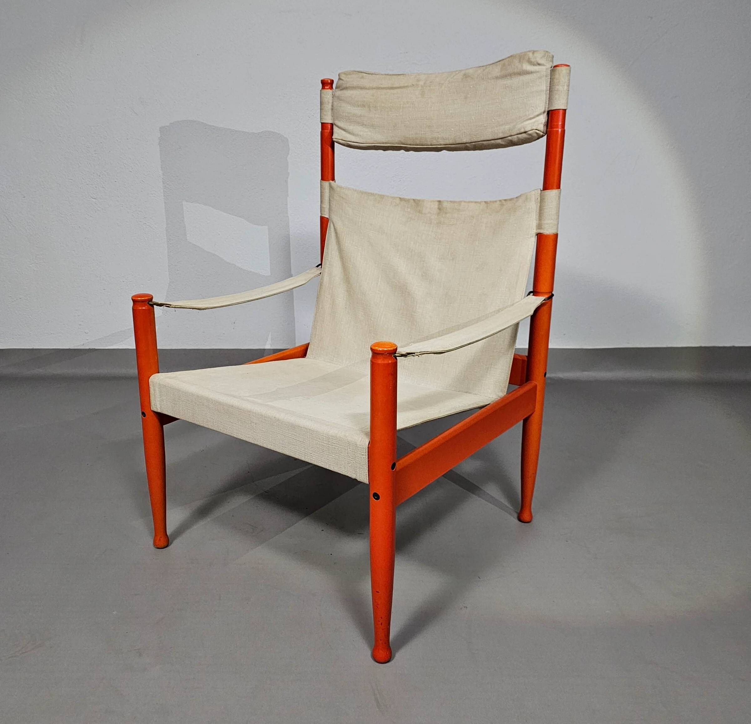 Safari lounge chair, model 30, designed by Erik Worts and manufactured by Niels Eilersen, Denmark 1960.