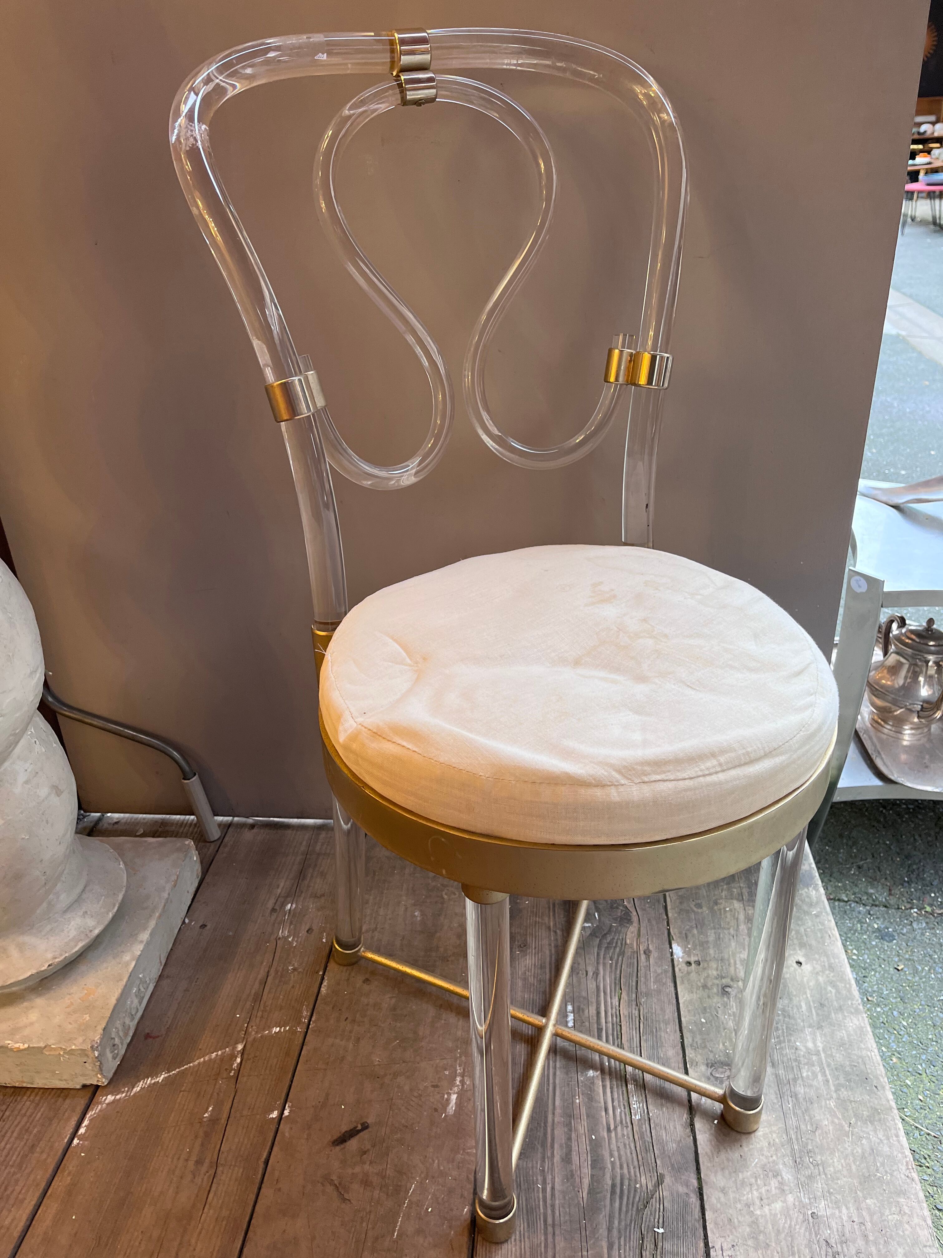 Chaise bistrot plexiglass vintage 1970