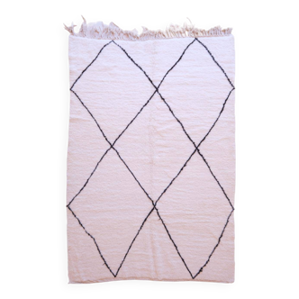Tapis Beni Ouarain à Losange noir - 304 x 204 cm