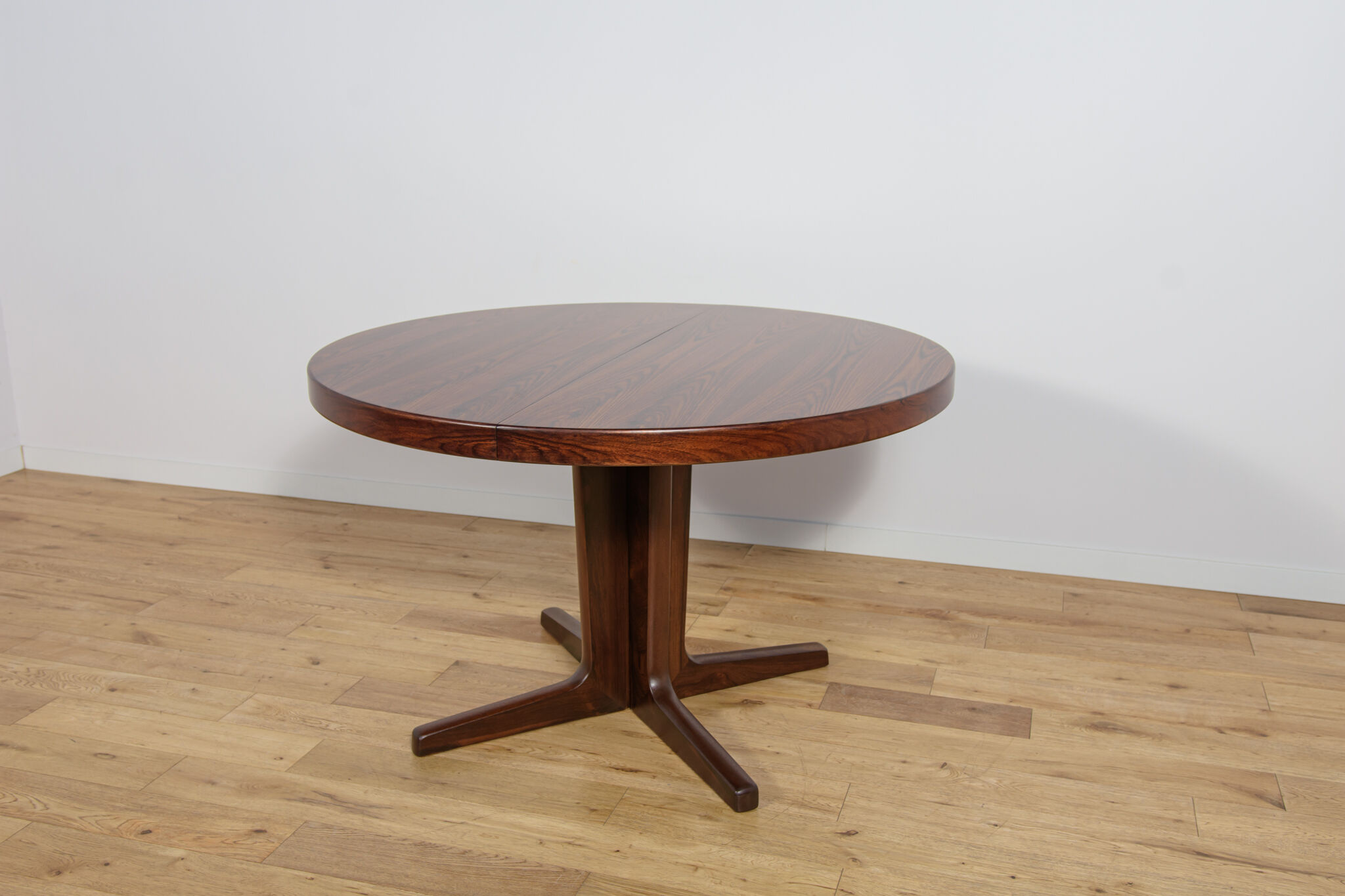 Mid-century round rosewood extendable dining table, Denmark, 1960s