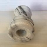 Salière en marbre blanc gris