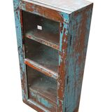 Old shelf-window