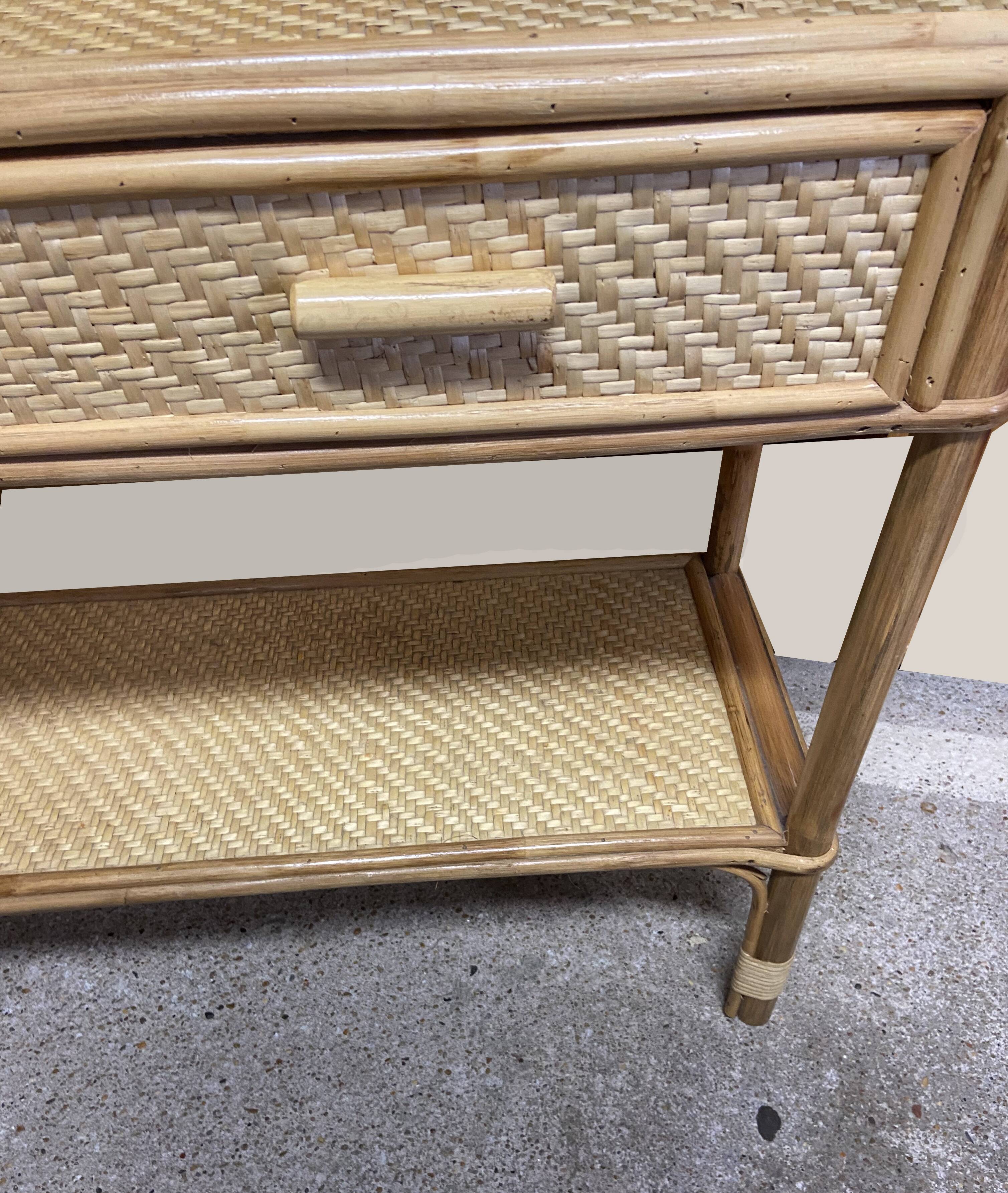 Commode rotin