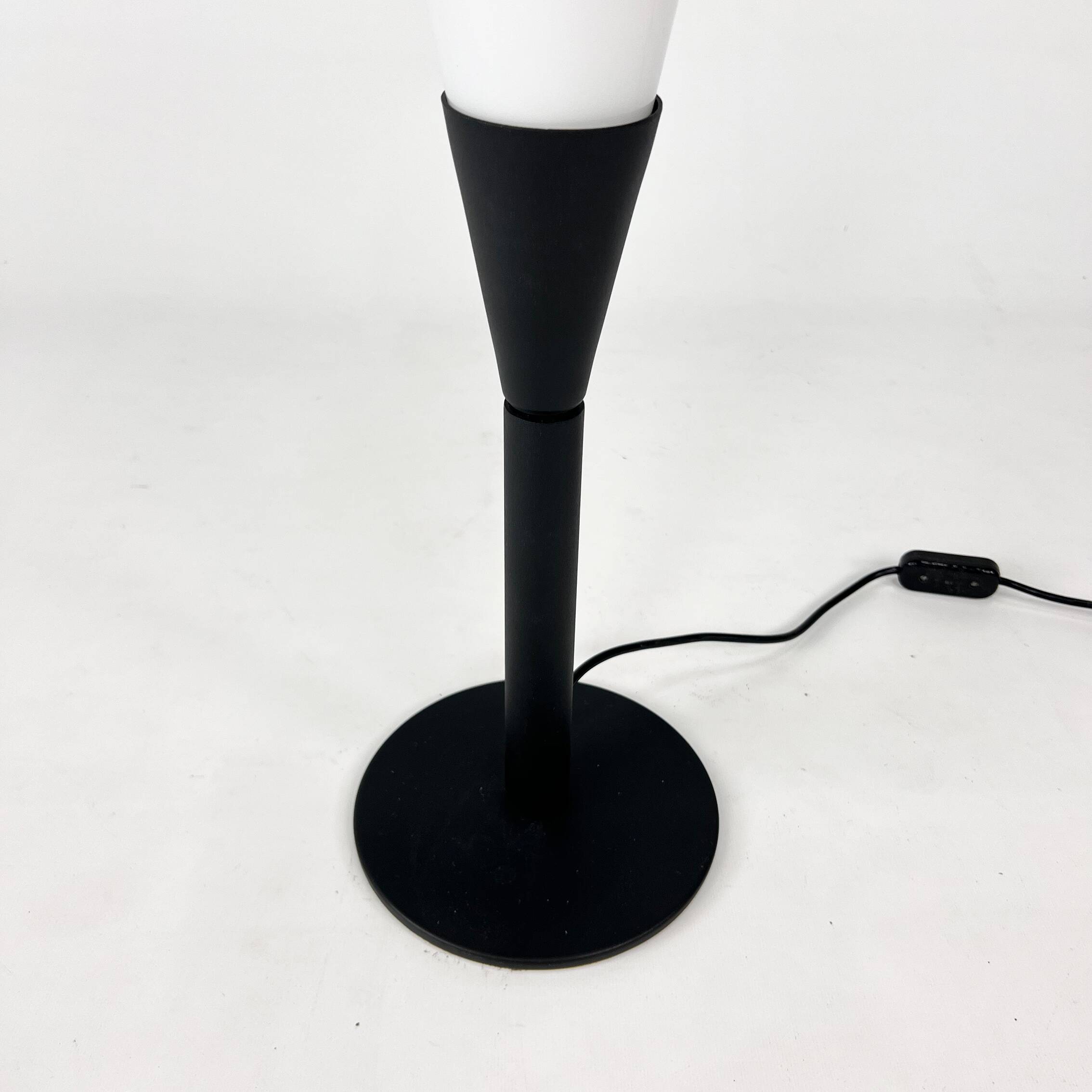 Lampe de table postmoderne, Italie, années 1980