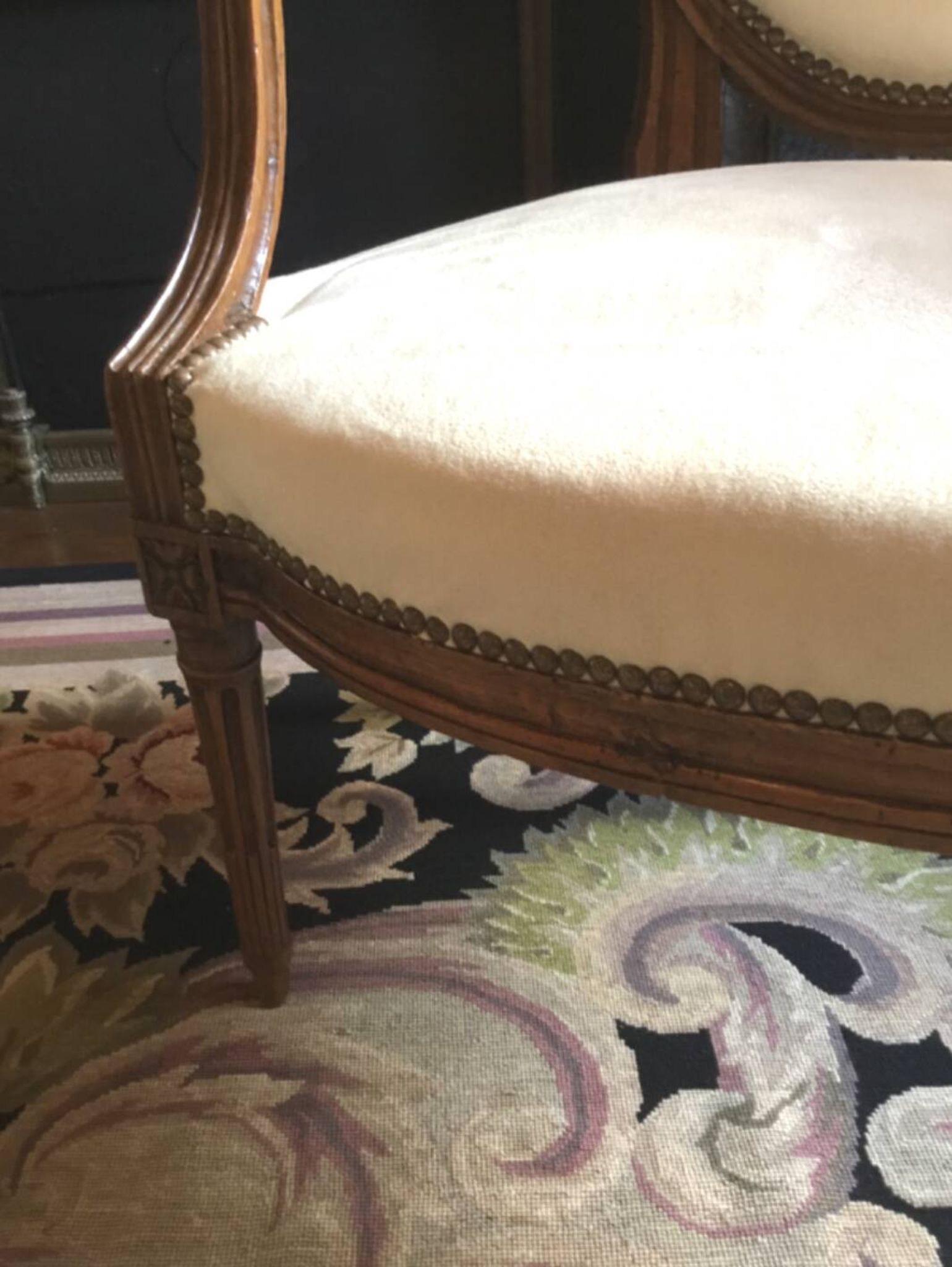 Louis XVI period cabriolet armchair with medallion back
