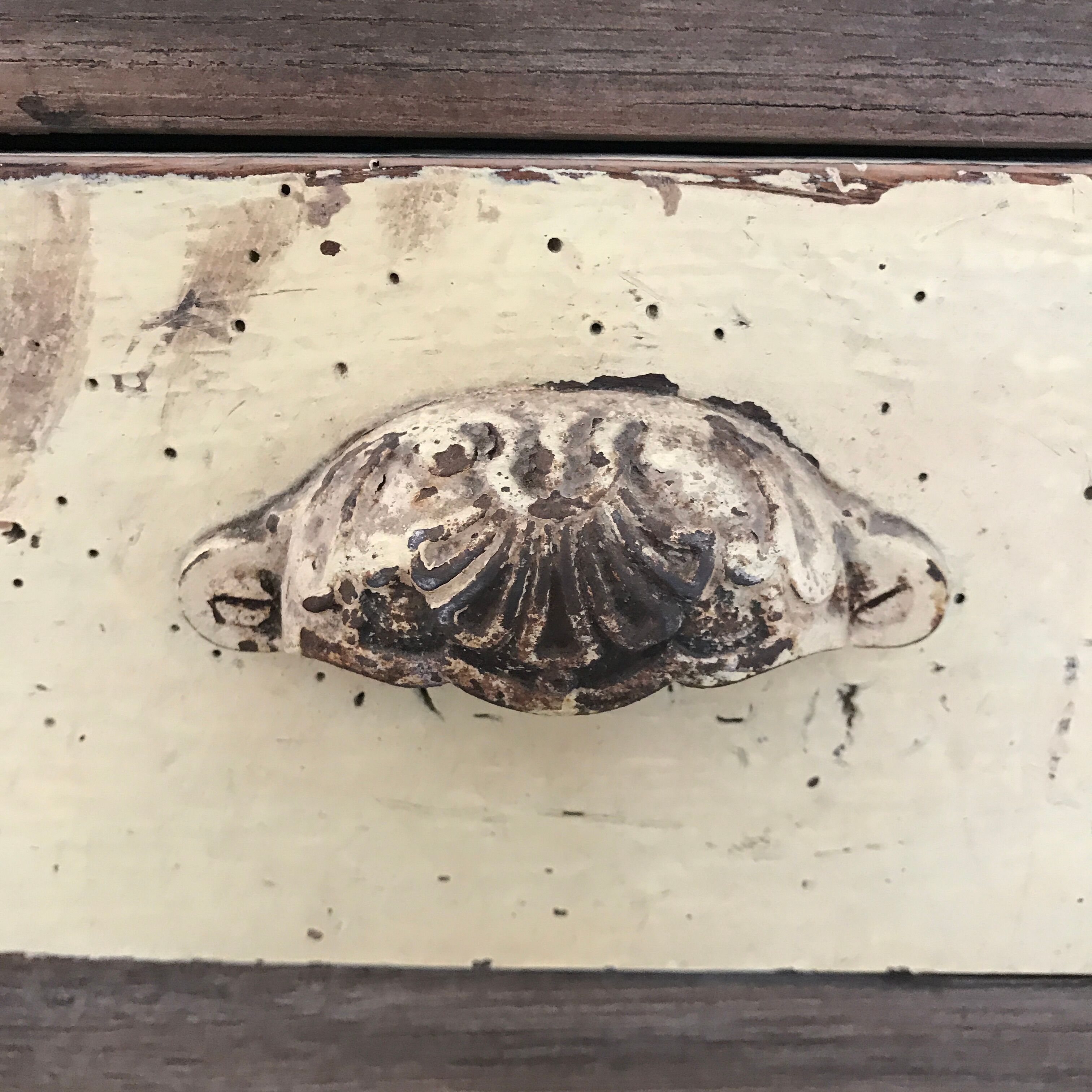 Meuble de métier quincaillerie
