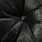 Chaise pivotante en cuir noir de conception danoise par HW Klein pour Bramin, années 1960