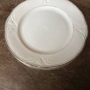 6 porcelain plates Art Nouveau period White and gold border - Diameter 23 cm
