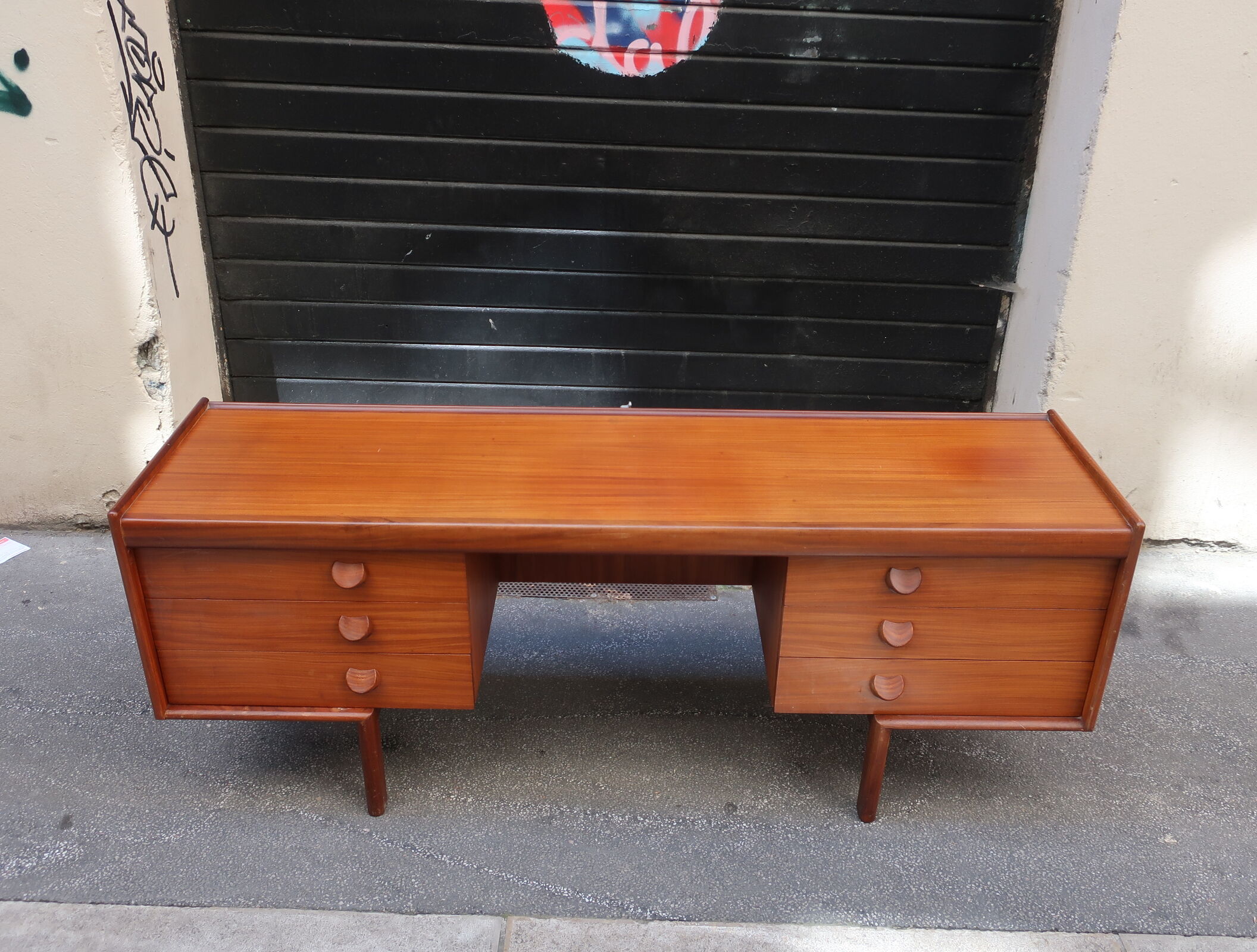 60s hairdresser White and Newton