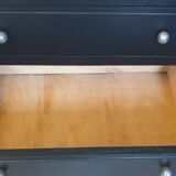 Solid wood chest of drawers