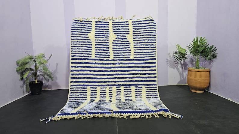 Custom-made Moroccan natural wool rug in pure wool, 2/3 m.