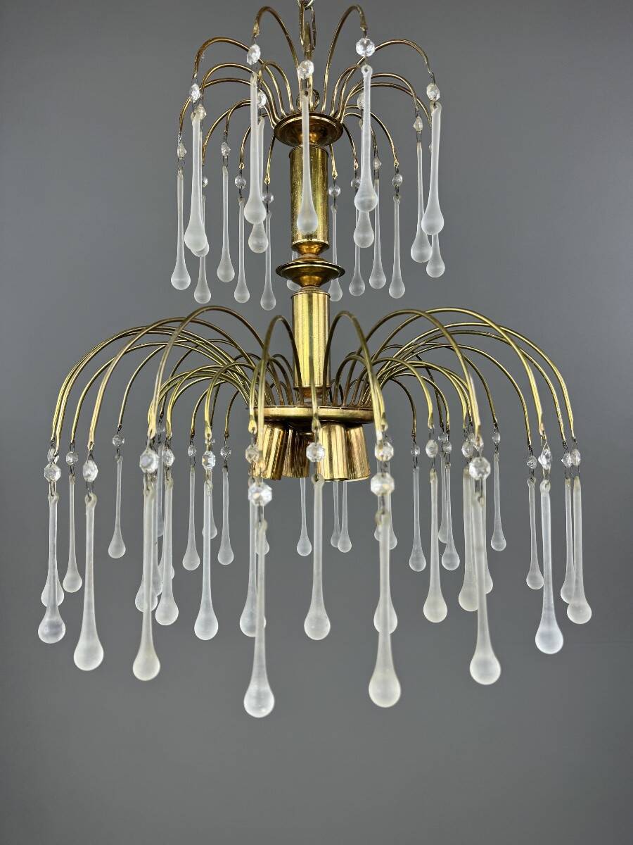 Lustre en laiton doré et pampilles de verre, XXe siècle