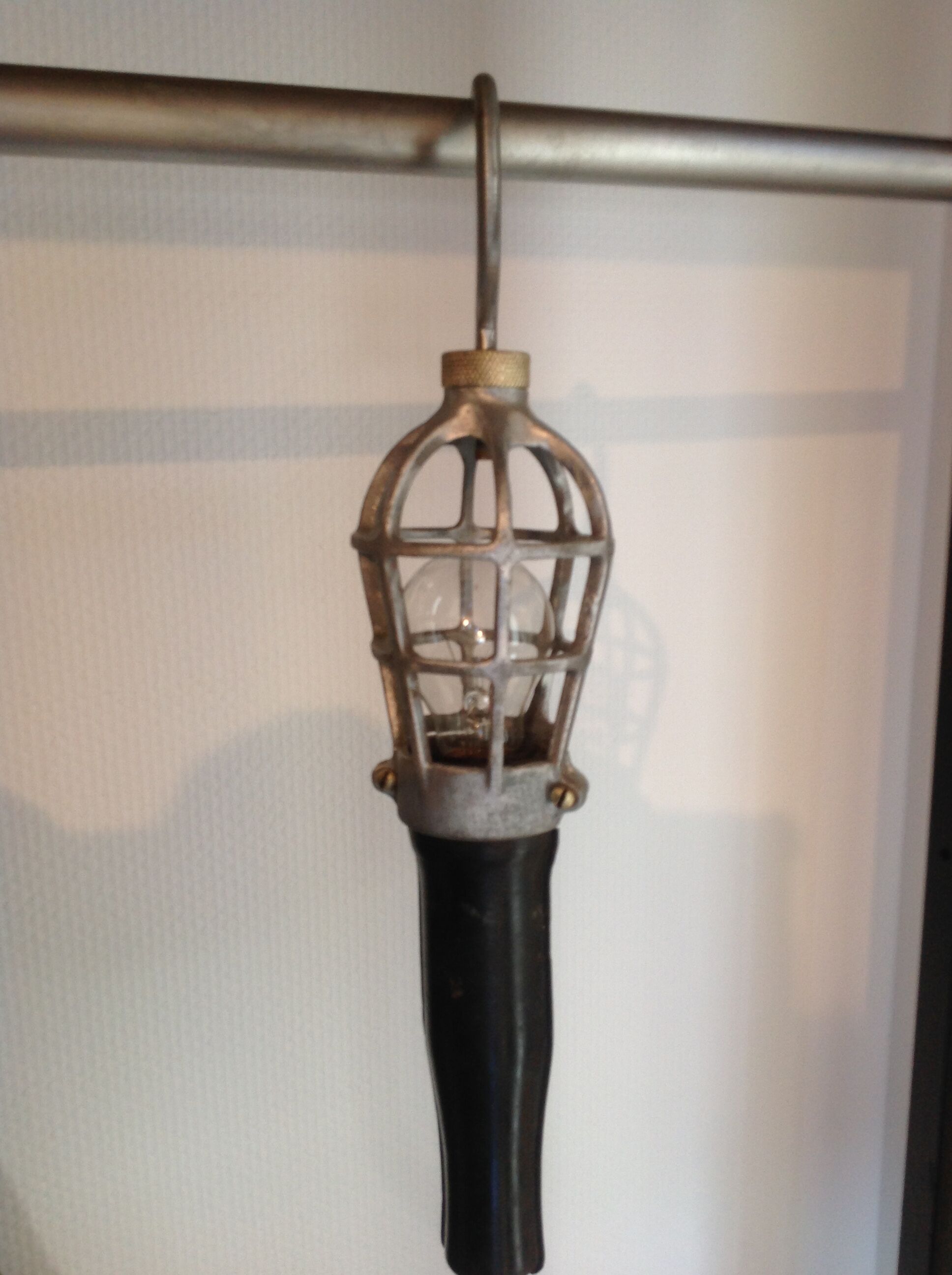 The Pyle National Company lamp 40-50