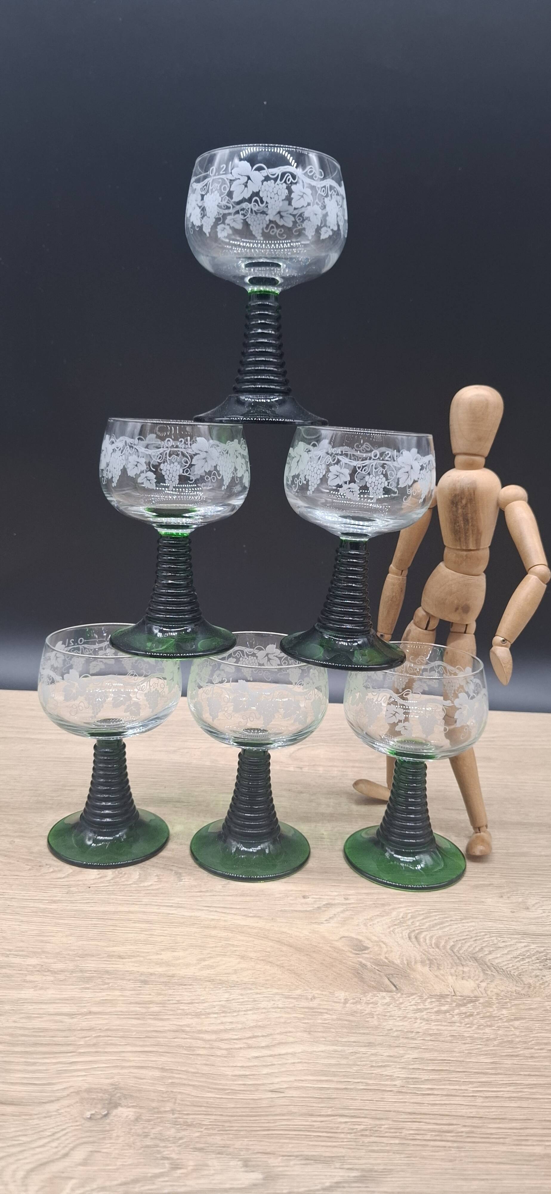 Set of 6 chiseled Roemer wine glasses