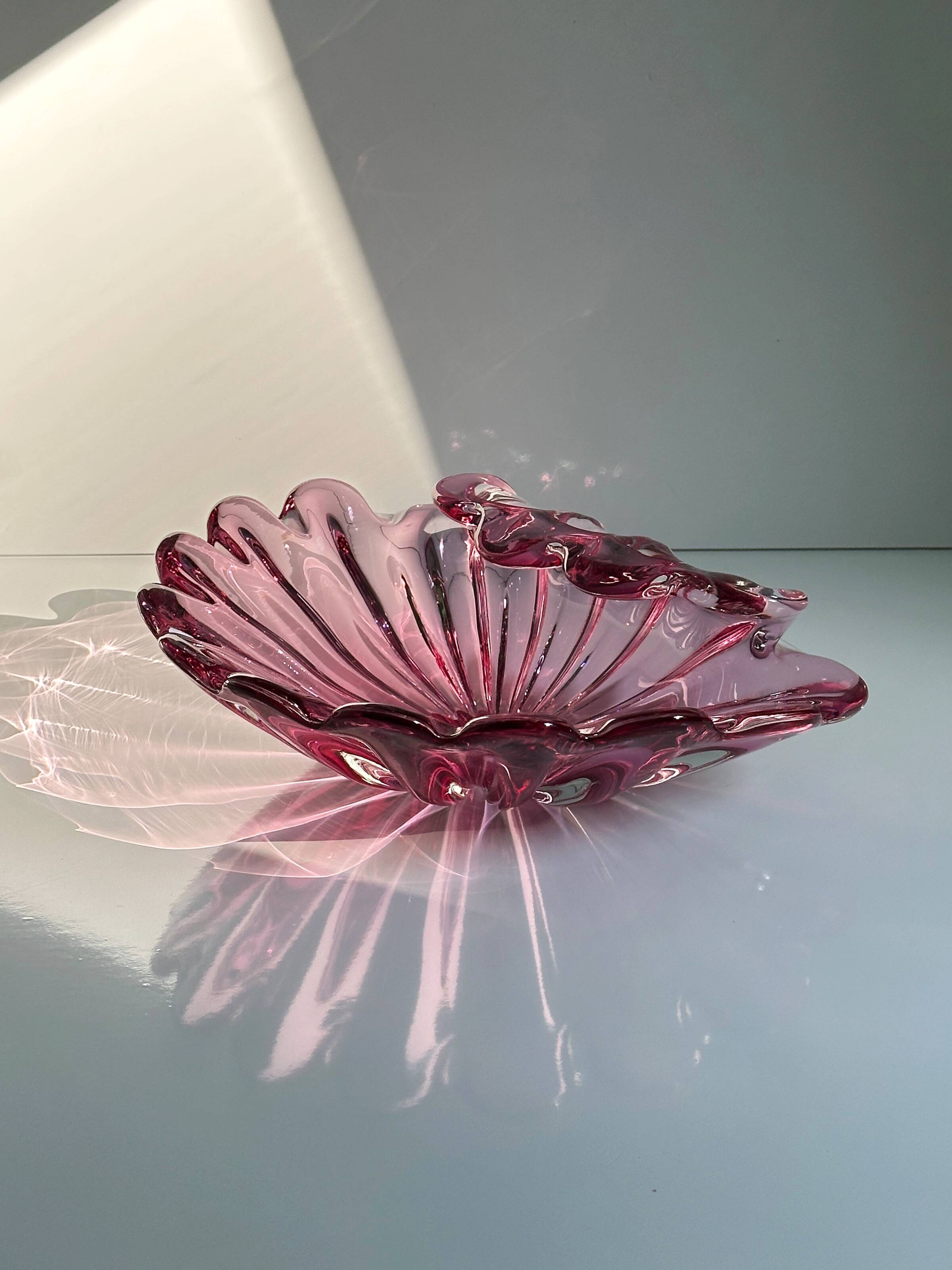 Bol en forme de coquille par Formia Vetri Murano