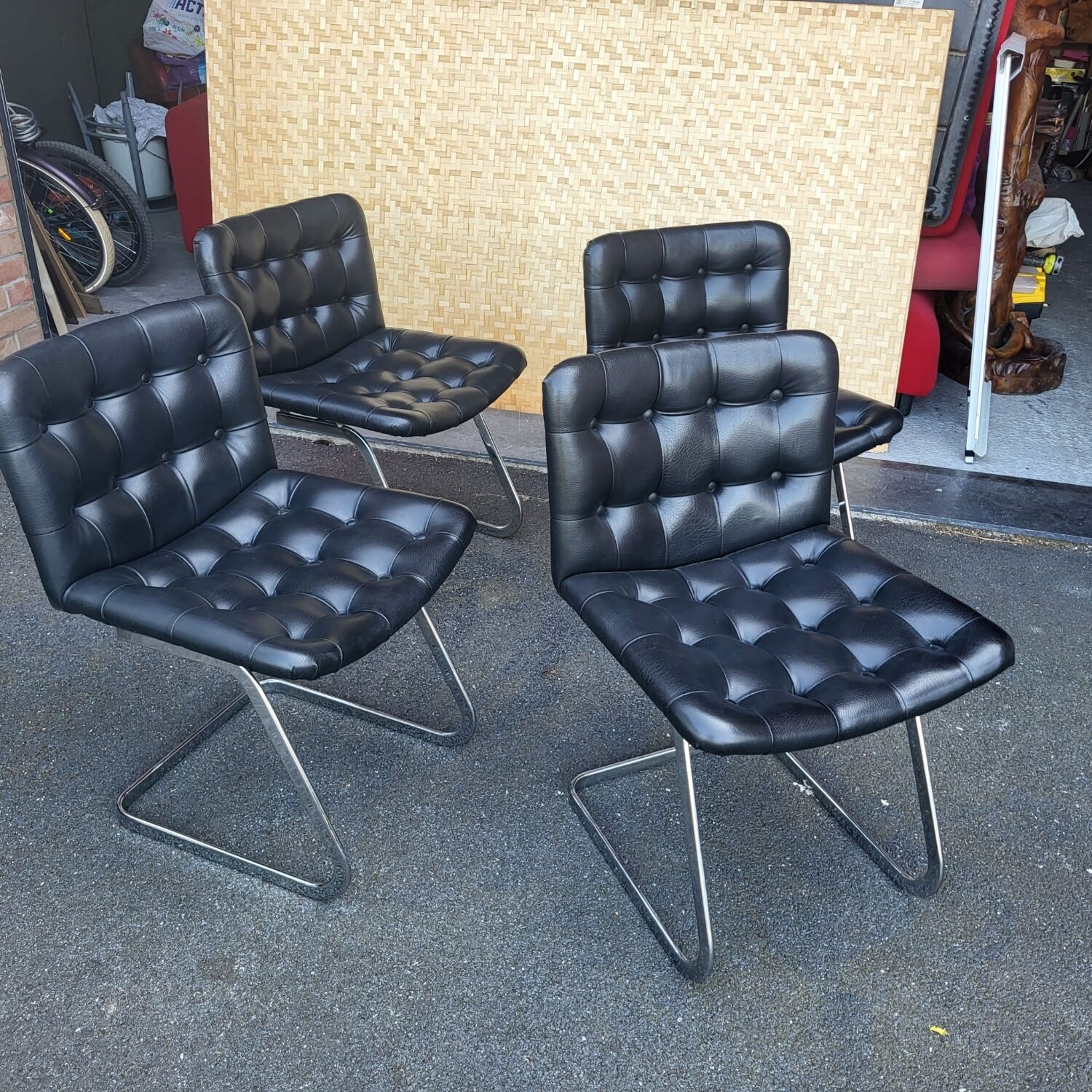 Airborn armchairs Robert Haussmann