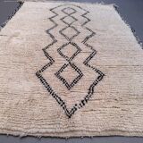 Tapis berbère marocain vintage Beni Ourain, Atlas, motif tribal, 200 x 142 cm, déstockage