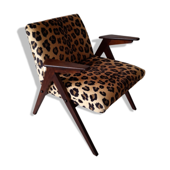 Fauteuil de Dolnośląskie Fabryki Mebli, 1960s Leopard Print Velvet Bun