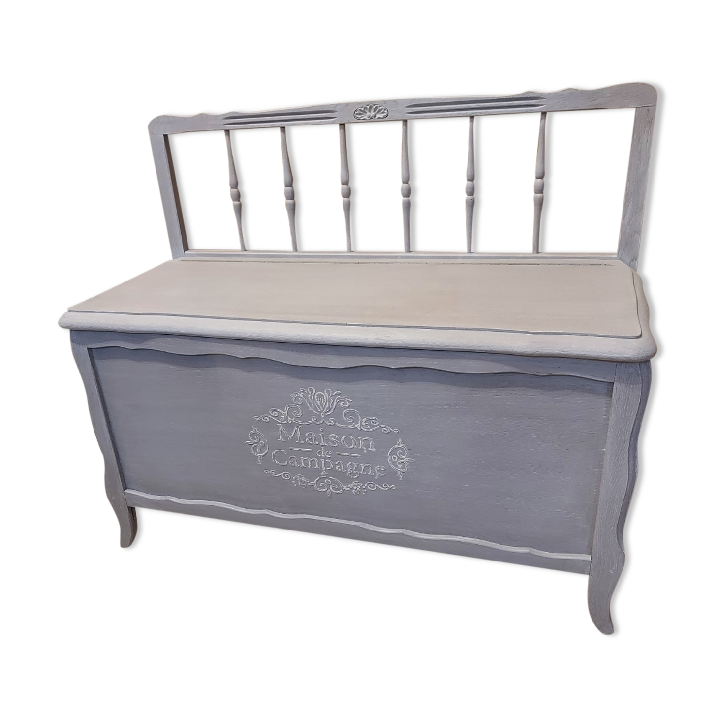 Chest bench